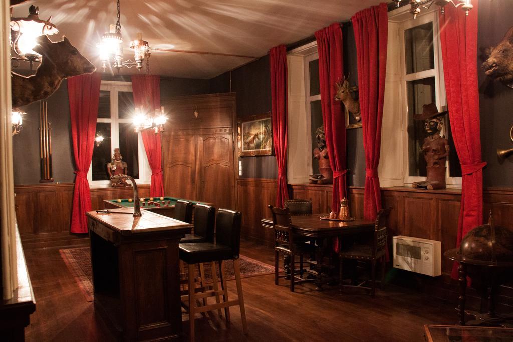 Château D' Aviette Givet Extérieur photo