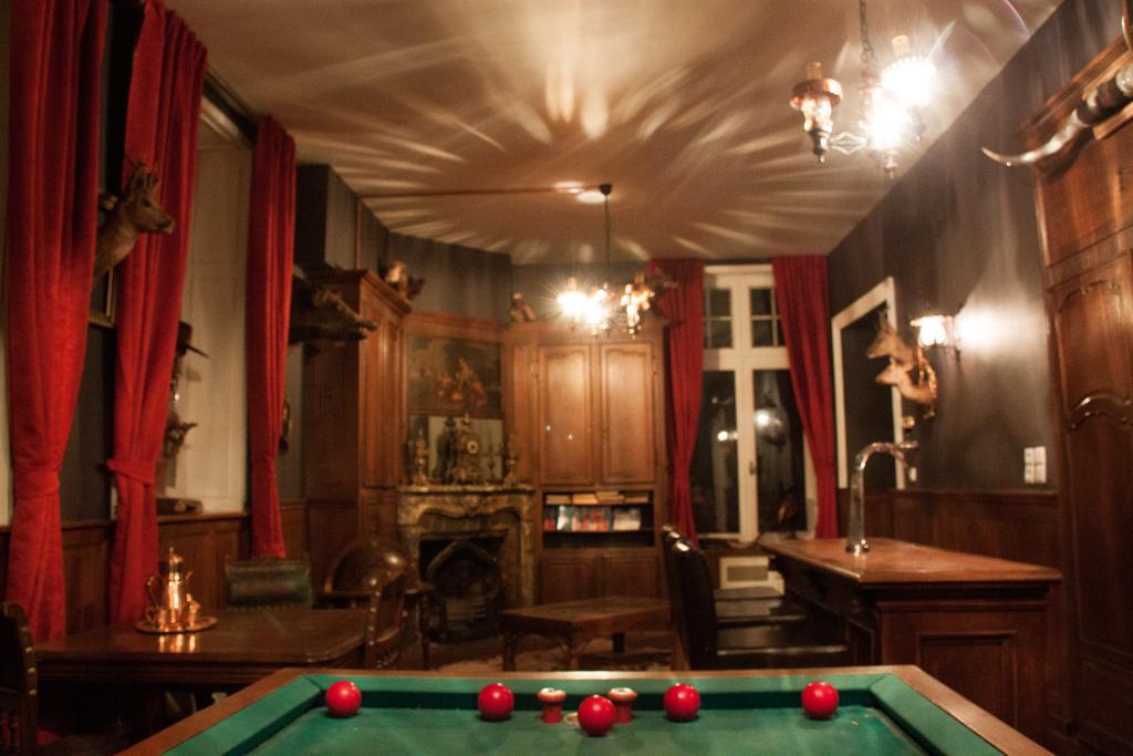 Château D' Aviette Givet Extérieur photo