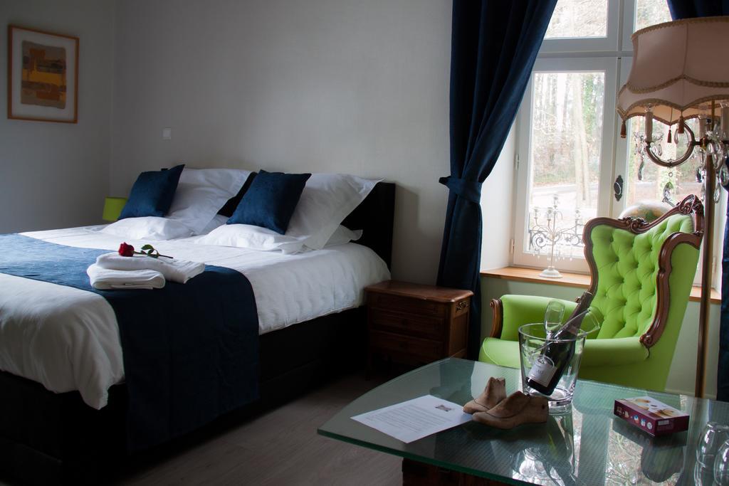 Château D' Aviette Givet Chambre photo